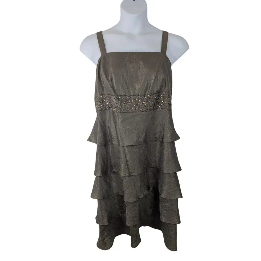 R & M RICHARDS! PALE GREEN/GRAY JEWELED/BEADED, TIERED SKIRT SHIMMERY DRESS! 18W